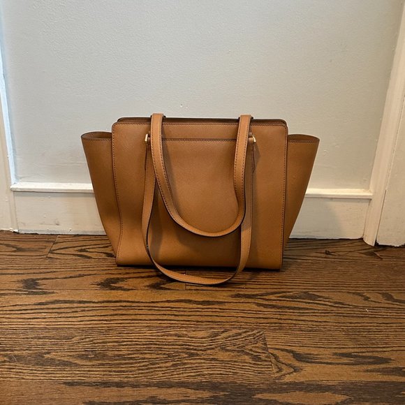 Michael Kors Purse - Picture 4 of 4